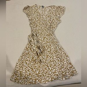 Aerie Floral Wrap Dress size M EUC